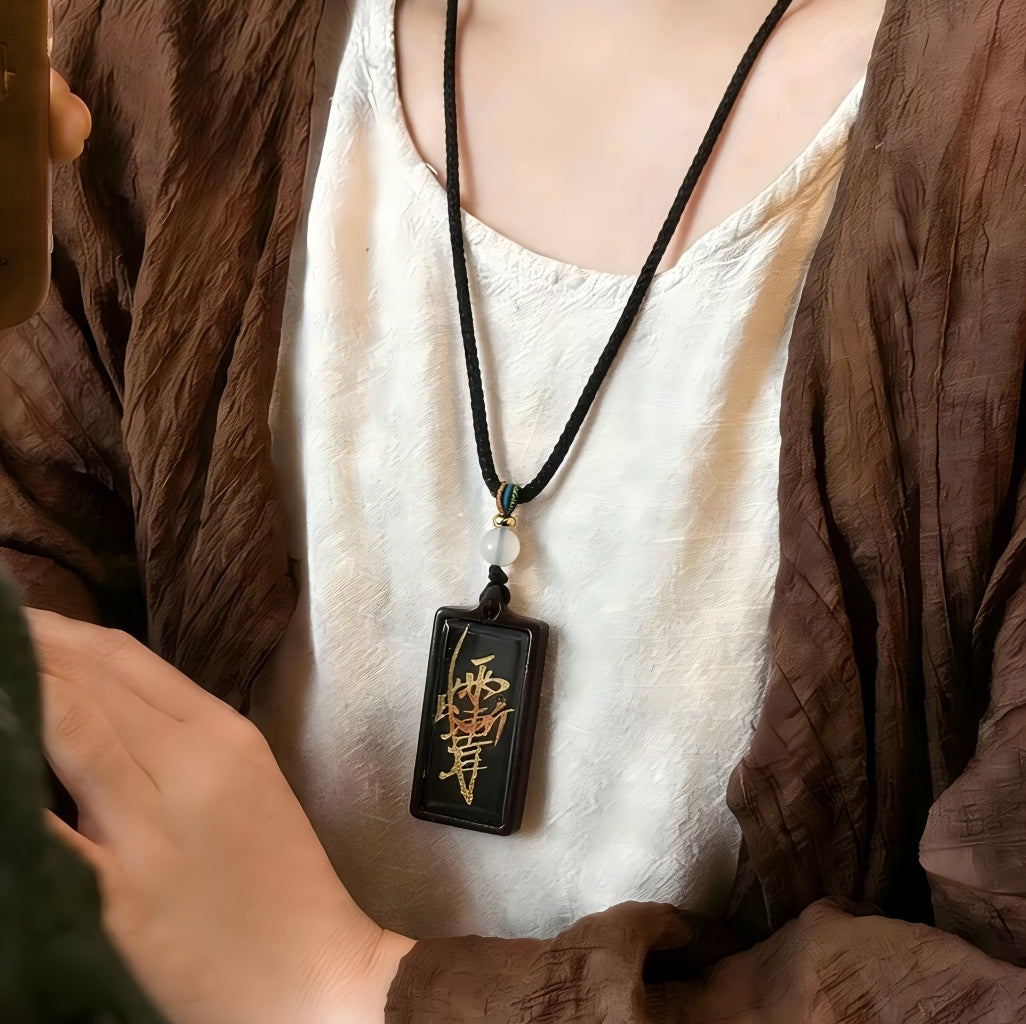 Hand-carved lightning scar pattern on genuine thunderstruck jujube wood pendant